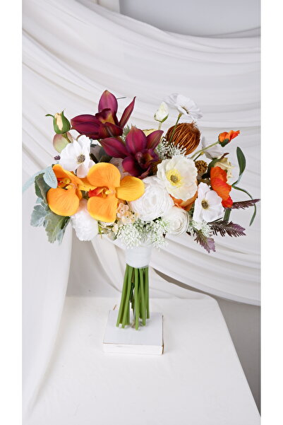 Buketlife turuncu orkideli bordo manolyalı krem beyaz soft renkli gelinbuketi...