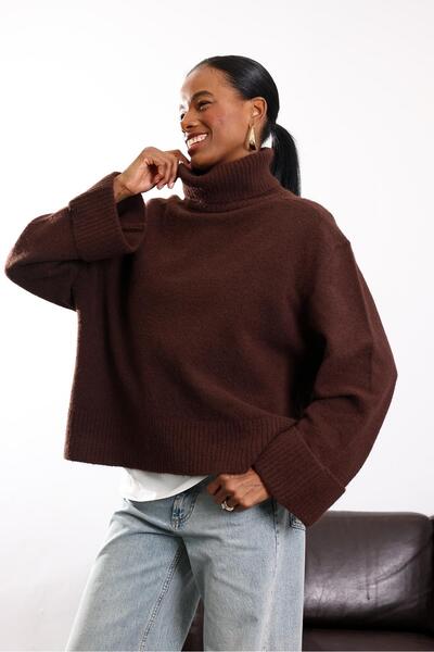 5in1Canpolat سترة تريكو بياقة صياد بنية اللون 251277