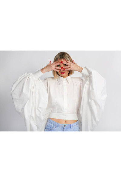 LOFTY FASHION Camasa fluture, alba cu maneci bufante si design unicat
