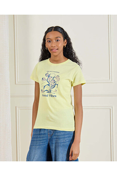 REDTAG تي شيرت أصفر مطبوع للفتيات الكبيرات