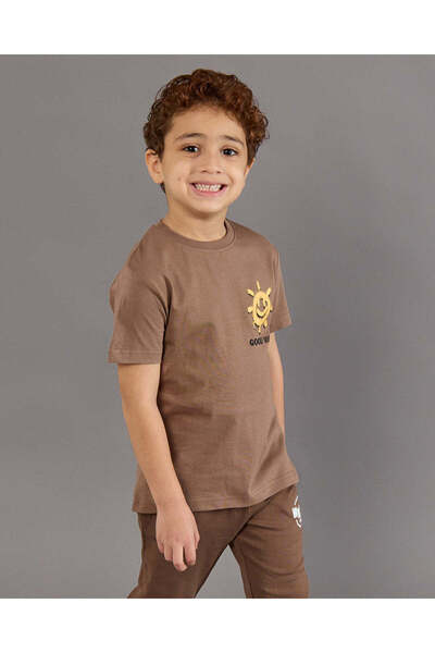 REDTAG تي شيرت بني مطبوع للأولاد