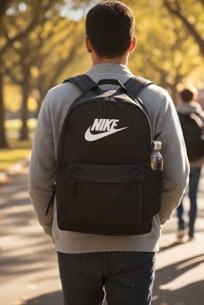 Nike Backpack and School Bag Width: 30 Cm, Length: 43 Cm, Depth: 15 cm