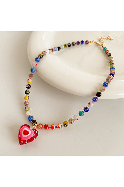 Choice قلادات نسائية ملونة على شكل قلب مزينة بخرز زجاجي، تمنحكِ شعوراً بالانت...