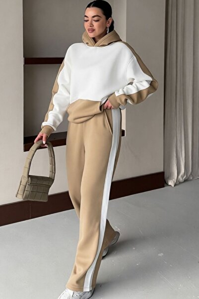 Know Kadın Bej Beyaz Oversize Kesim Alt Üst Yanı Şeritli Eşofman Takımı