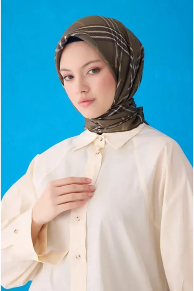 Belli Eșarfă de mătase Tivil IST 4122- 84 Model în carouri verde kaki