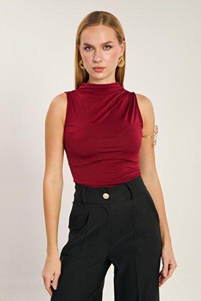 BARRELS AND OIL بلوزة نسائية بدون أكمام بياقة ديجاجي - لون بورجوندي