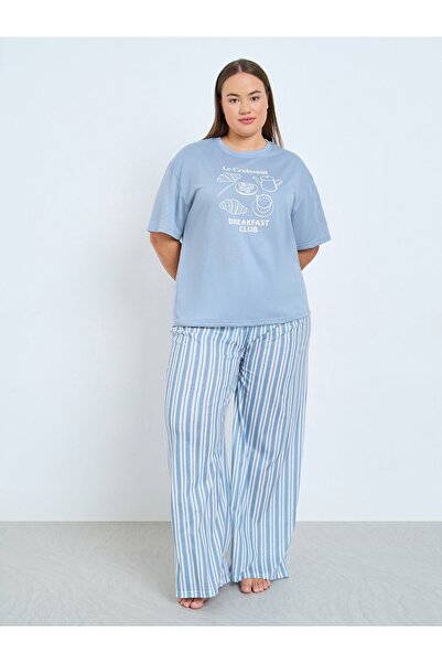 Styli Plus Size Croissant Graphic Drop Shoulder T-Shirt and Pyjama Set