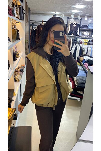 Eylül Çelebi Moda Etek ucu Balon Kesim Cepli Yelek