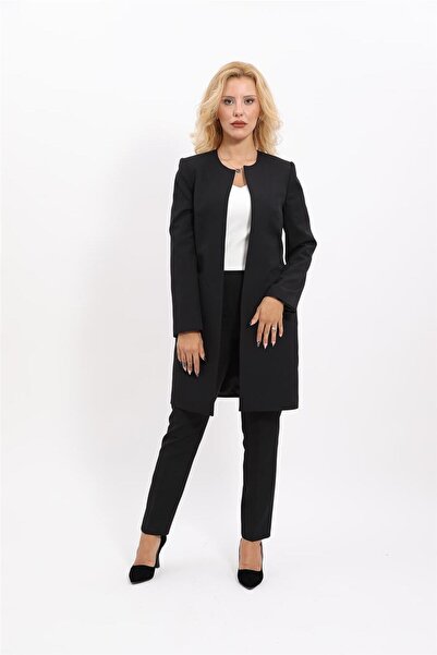 ÖNDER ÖZSOY Sıfır Yaka Düz Uzun Ceket & Dar Paça Pantolon Tesettür Kadın Takı...