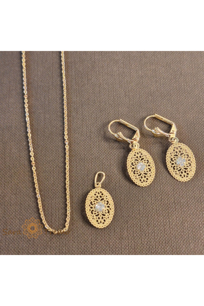 SaraTremo Σετ αλυσίδα + μενταγιόν + σκουλαρίκια επιχρυσωμένα με χρυσό φινίρισμα δαντέλας και σχέδιο φίλιγκρ