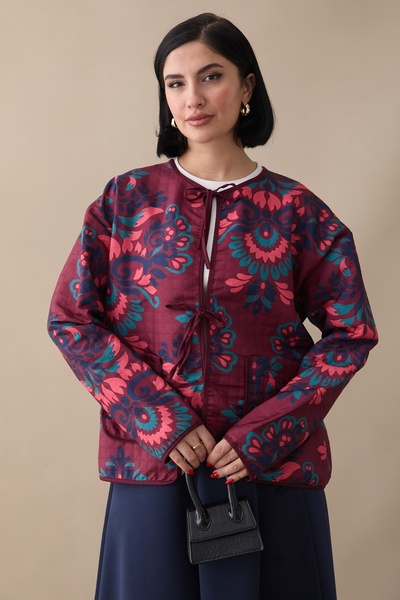 InStyle سترة مبطنة بنمط موتيف بلون البرقوق