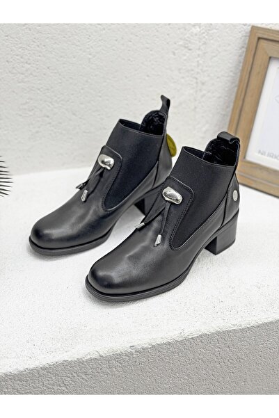 Mammamia D25KB-1805 LASTİK DETAYLI HAKİKİ DERİ 6CM KALIN TOPUKLU BOT KADIN