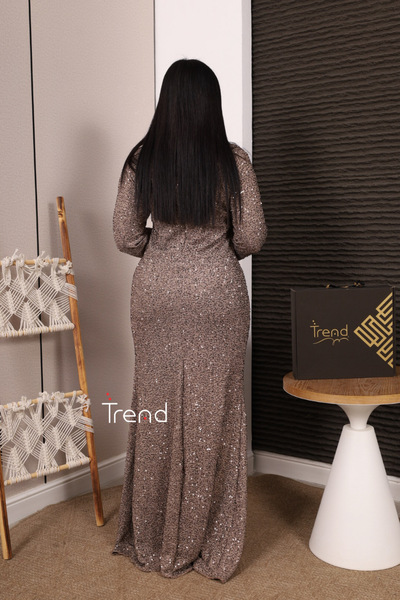 TREND modest evening dress with long sleeves