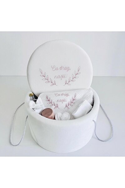 Anya-Events Trusou Din Muselina Pentru Botez + Cutie Pentru Trusou Cu Broderi...