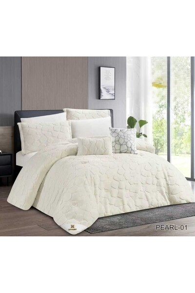 miral Winter double bed set with an attractive design that makes you feel warm and comfortable. 8 pieces, 240*260 cm