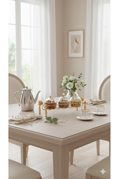 Generic A luxurious, royal-style candy and nut holder