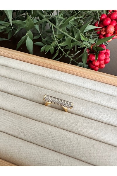 ringbox Gold Stone Cylinder Ring