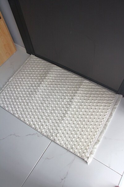 DDHOME Non-Slip Base Soft Surface Fringed Doormat 60 X 90 Size