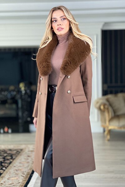 Rain and River سترة طويلة بتفاصيل من الفرو