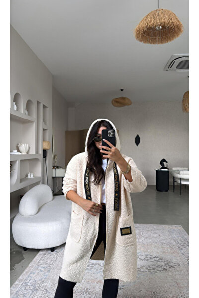 Ales Moda سترة من قماش بوكليت مطرزة بغطاء رأس