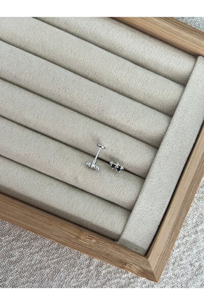 ringbox Gümüş Renkli Siyah Taşlı Piercing Tragus Helix Kıkırdak