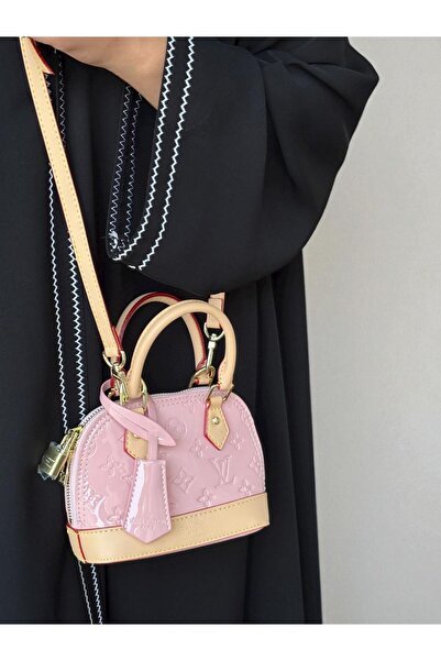 the finest store حقيبه او شنطه (ماستر) جوده عاليه الما