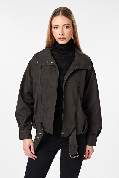 TIFFANY&TOMATO Geniş Yakalı Kısa Trençkot