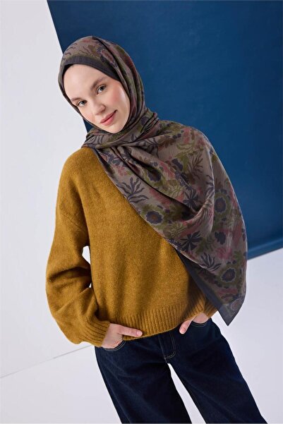 Silk Home شال مايدا مصنوع من مزيج الفسكوز باللون الأخضر الفاتح والأنثراسيت مع...