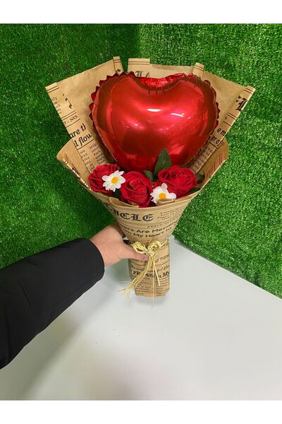 Dikenli Bahçe Kalp Balonlu Kırmızı Gül Buketi – Özel Gün Hediyesi