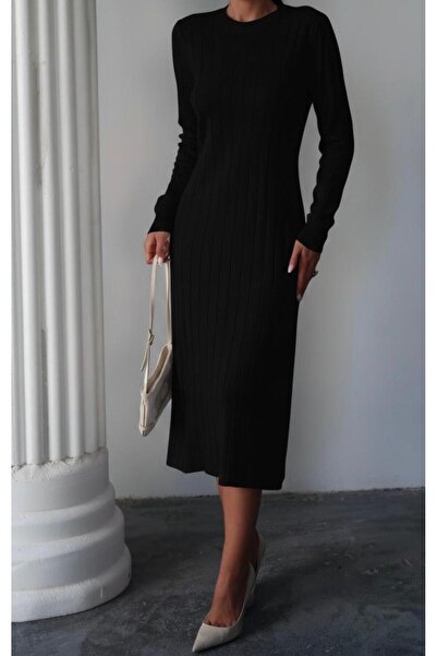 Maysev فستان نسائي متوسط ​​الطول من ريبانا محبوك بياقة دائرية مخططة قصة ضيقة ...