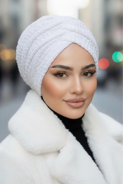 Aişe tesettür Beyaz Kabartma Desen Büzgülü Salaş Bone