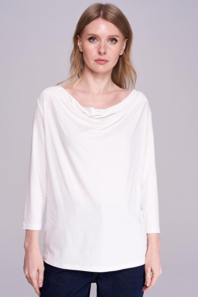 Journey Degaje Yaka-Truvakar Kol, Body