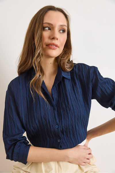 Olalook Kadın Lacivert Dokulu Hafif Transparan Loose Fit Gömlek GML-19001408