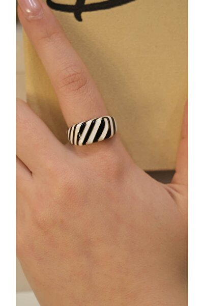 Jerie Siyah Beyaz Çizgi Mineli Ayarlanabilir Yüzük