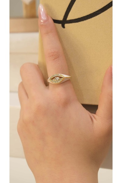 Jerie White Enamel Eye Figure Ring