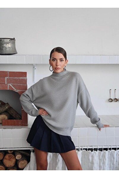 Maysev Yarım Balıkçı Yaka Düşük Omuz Soft Tuşe Oversize Fit Uzun Kollu Ekru K...