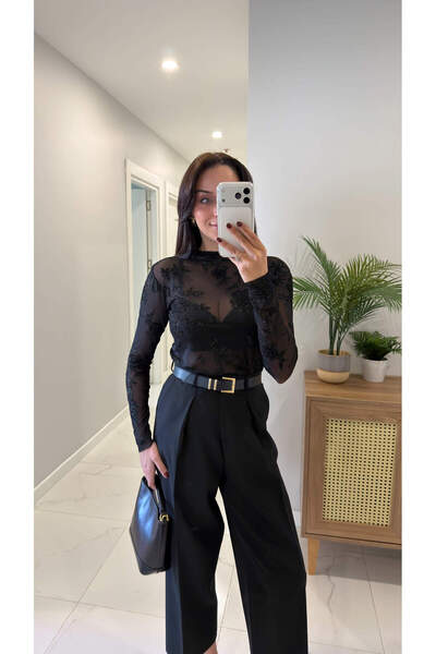 BİRCANÇİL Leya Siyah İşleme Detaylı Tül Bluz