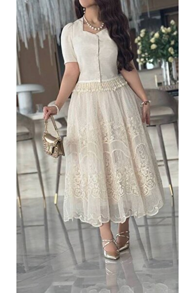 Warazan طقم أنيق مع تنورة من قماش فاخر