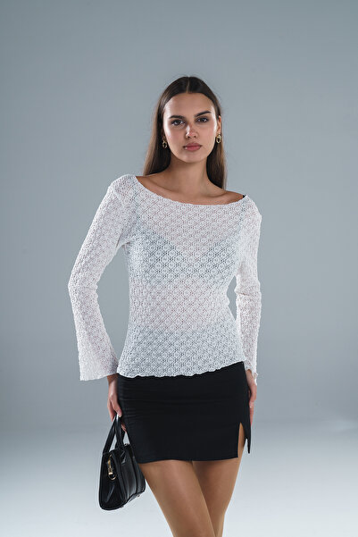 Paw Garage Women's Knitted Lace Fabric Crew Neck Spanish Sleeve Blouse