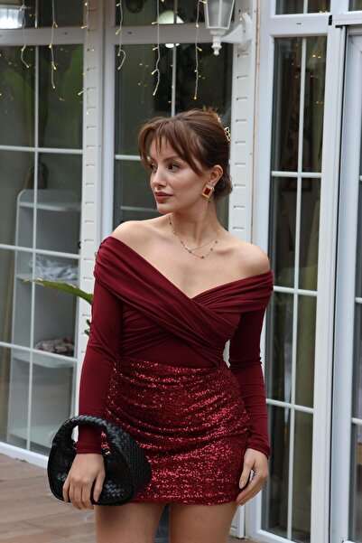 BAŞARAN Red Sequin Mini Skirt