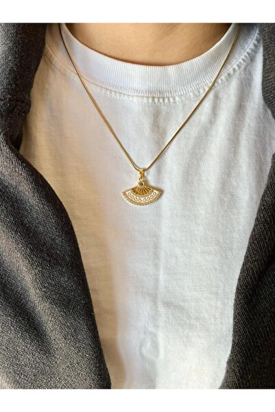 D&Z ACCESSORİES قلادة عتيقة بتفاصيل مروحة بيضاء |   قلادة ذهبية هدية للحبيب |...
