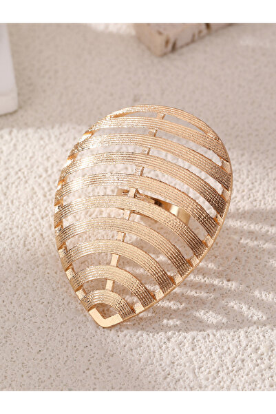 Take Two By Styli Teardrop Shaped Hollow Carved Ring