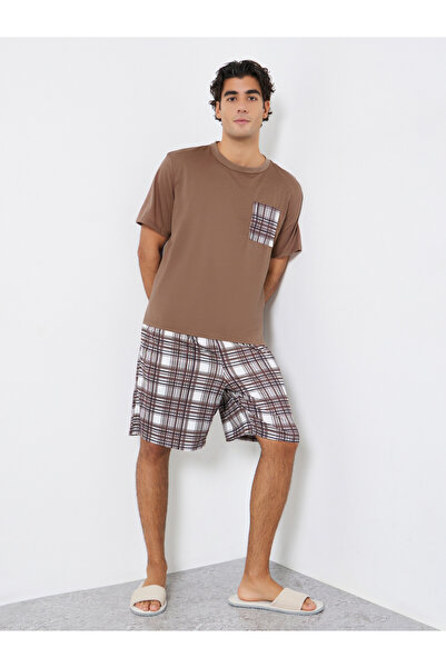 Styli Men Checked Relaxed Fit T-Shirt and Shorts Set