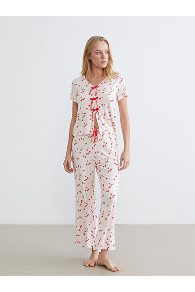 LC Waikiki Νέα σεζόν από την ESVAB, λαμπερά κομμάτια, ροζ λεπτομέρεια με κορδ...