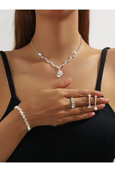 Take Two By Styli طقم عقد وأقراط وسوار وخاتم من الكريستال الفضي