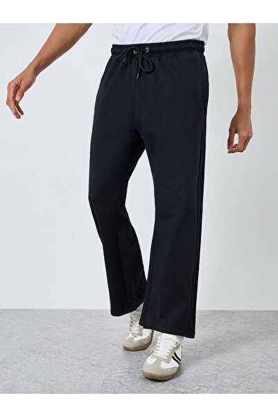 Styli Men Black Oversized Fleece Joggers