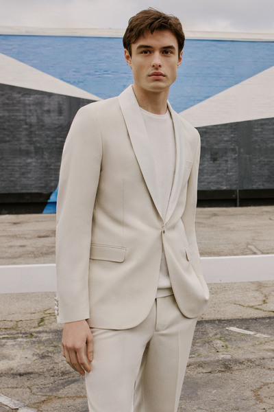 ALTINYILDIZ CLASSICS Erkek Ekru Slim Fit Dar Kesim Çıkma Şal Yaka Kapak Cepli Damatlık Smokin Takım