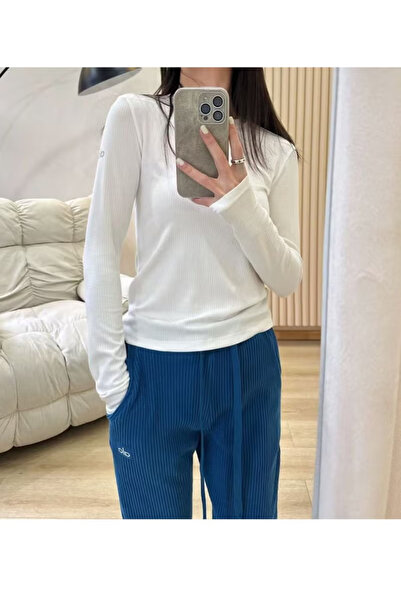 Alo Long Sleeve Slim Fit T-shirt, Naked Feel, Skin-friendly, Running and Yoga Wear