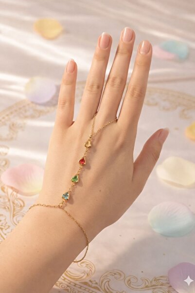 ALYA Elara Damla Şahmeran