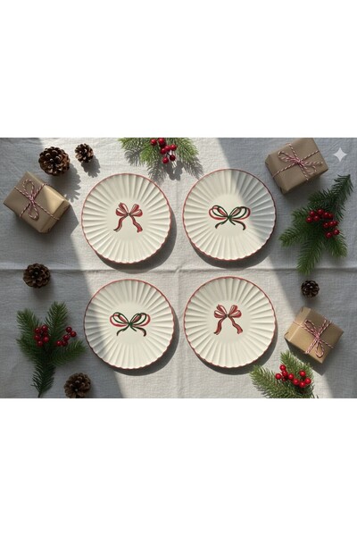 CERATALE YILBAŞI KURDELE DESEN 4'LÜ PASTA TABAK TAKIMI